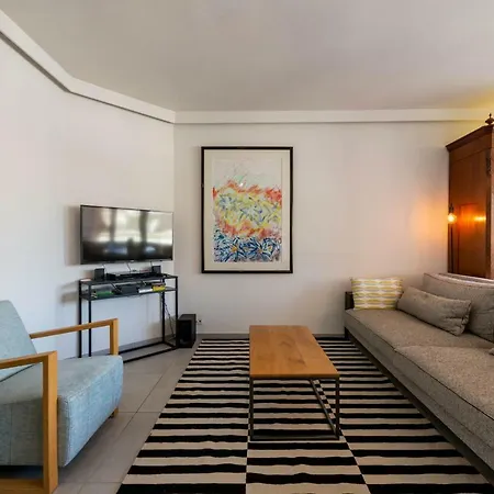 Modern With Free Parking Apartamento *